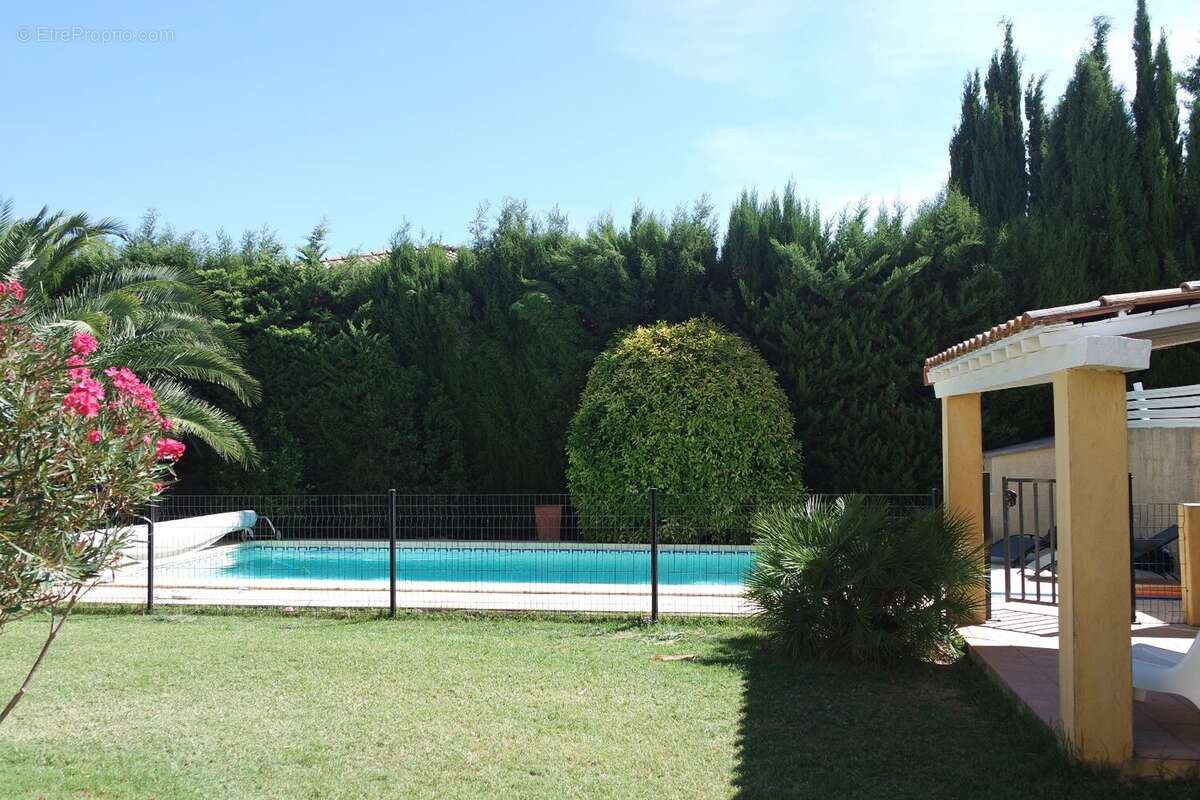 Maison à CALVISSON