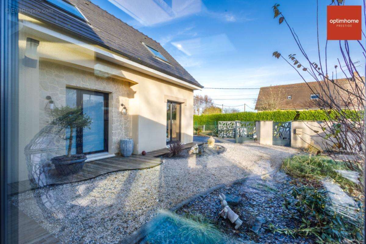 Magnifique maison contemporaine de 300 m² avec piscine intérieure et 5 chambres - photo 31