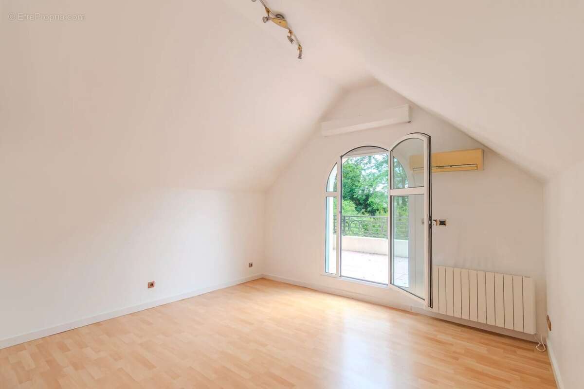 Maison à MONTMORENCY