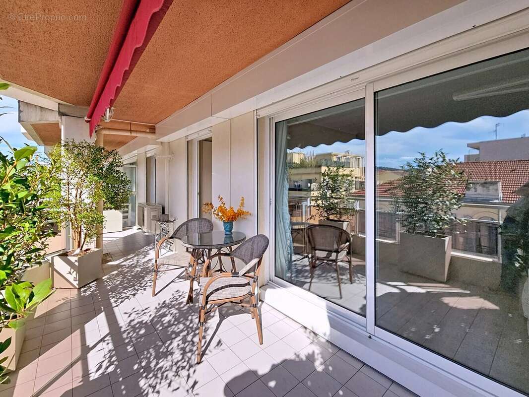 Appartement à NICE