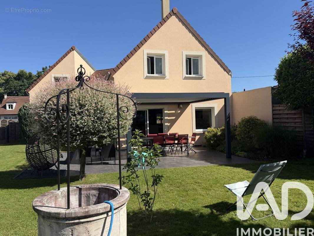 Photo 1 - Maison à VILLECRESNES