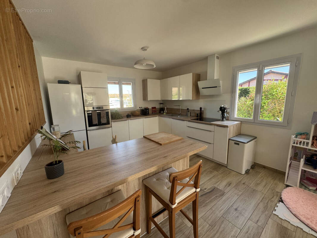 Maison à SAINT-RAMBERT-D&#039;ALBON