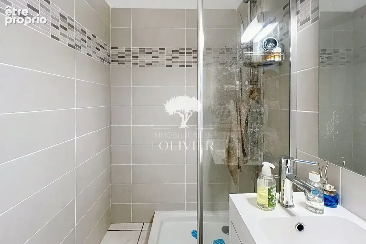 Appartement 4 pièces 51 m² à vendre à Apt (84400) - photo 8