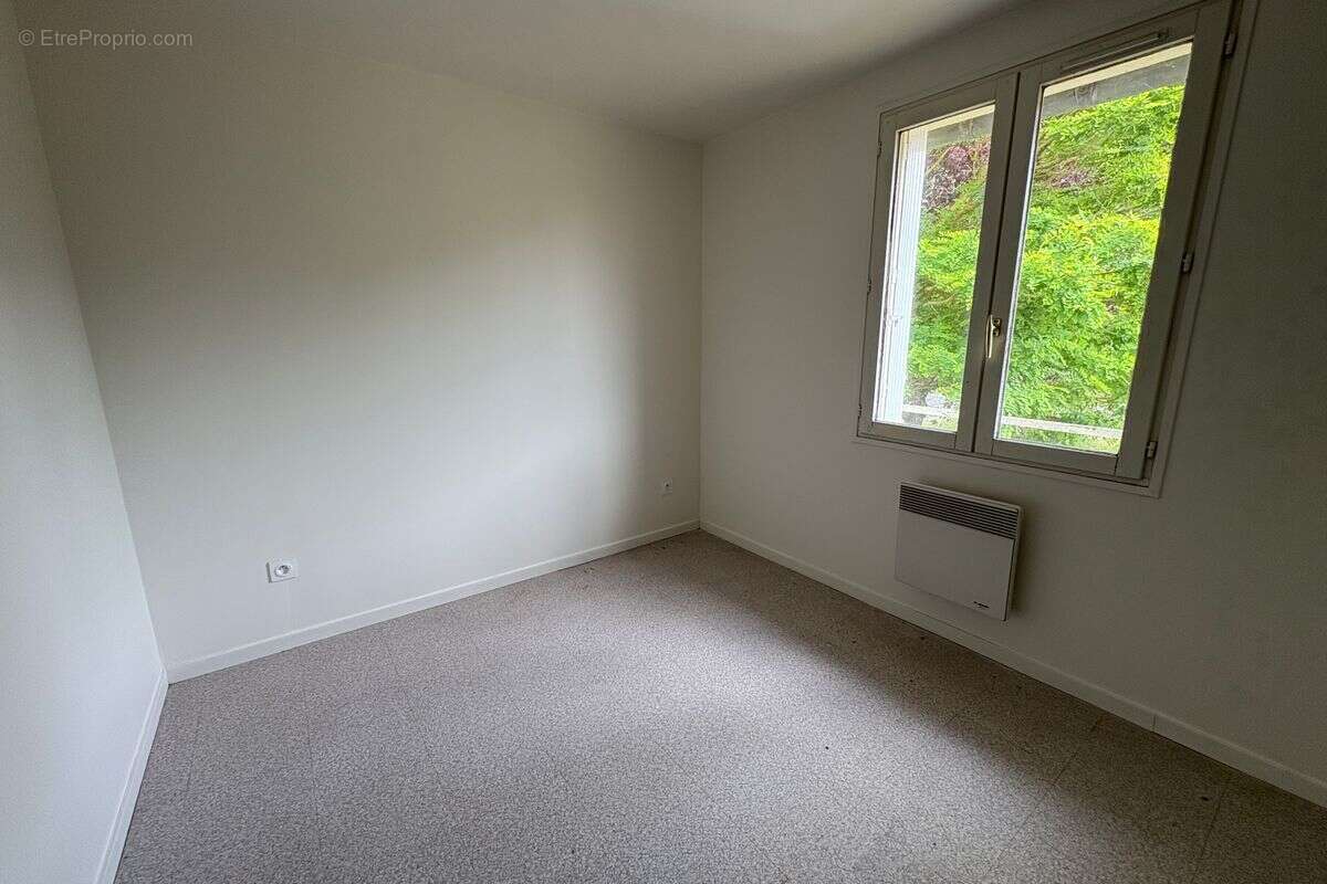 Maison à BRAYE-SOUS-FAYE