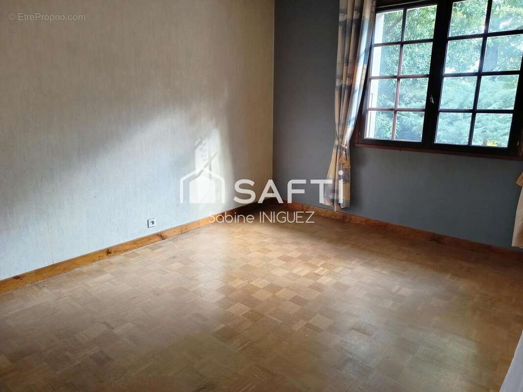 Maison 128 m² à Saint-Avit  - photo 6