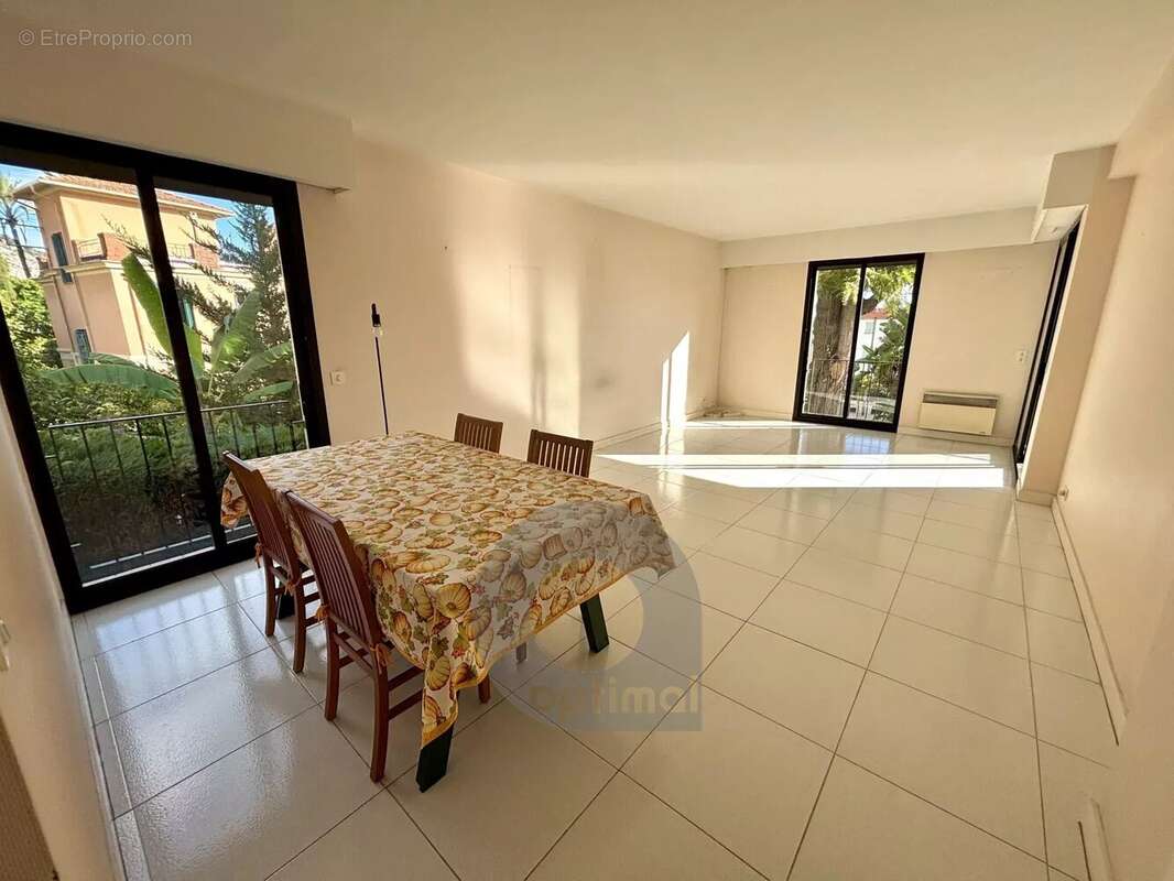 Appartement à MENTON