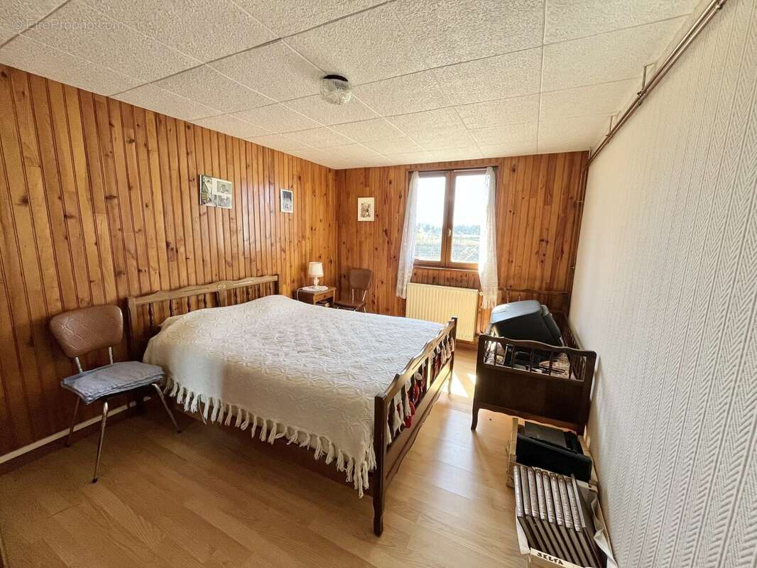 Maison à RIEUTORT-DE-RANDON