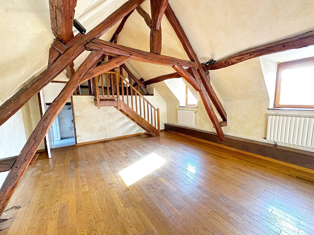 Appartement à HOUDAN