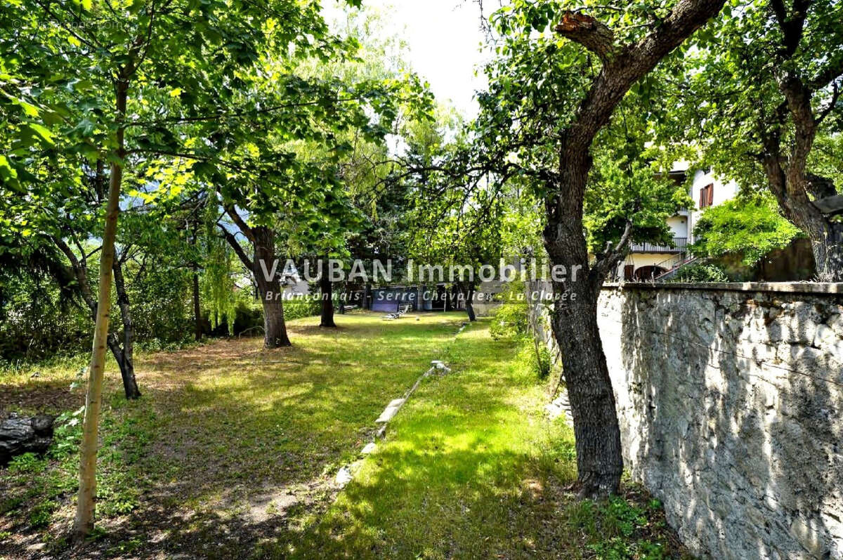 Authentique bâtisse avec jardin, terrain et vue montagne à Briançon - photo 15