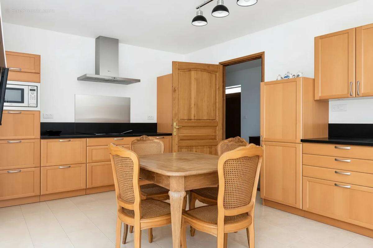 Maison de 5 pièces de 195 m² à Mesland - photo 4
