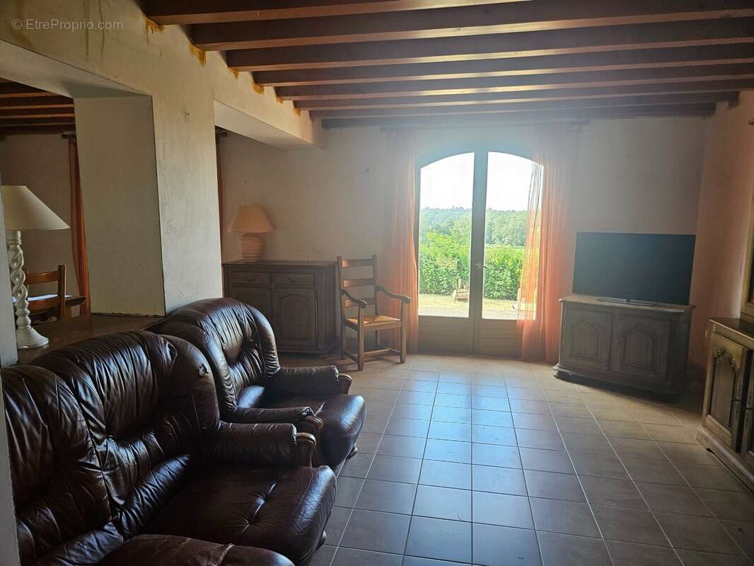 Maison à SAINT-CYR-SUR-MENTHON