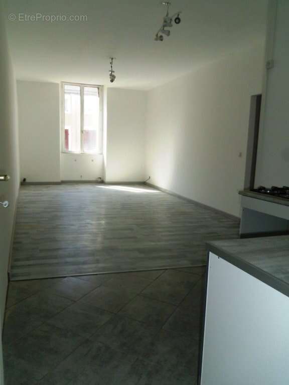 Appartement à CHATILLON-EN-BAZOIS