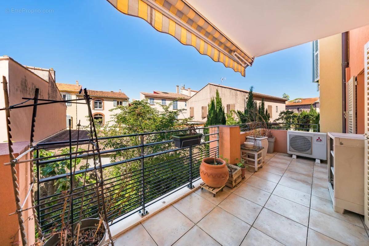 Appartement à FREJUS