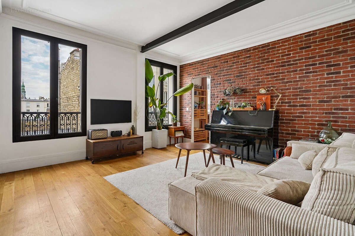 Appartement à LEVALLOIS-PERRET