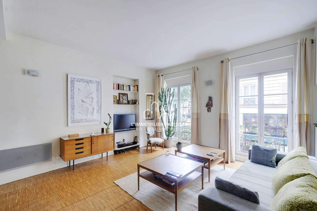 Appartement à PARIS-17E