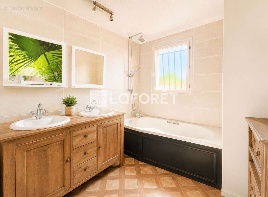Maison Eysines 5 pièce(s) 110 m2 - photo 8