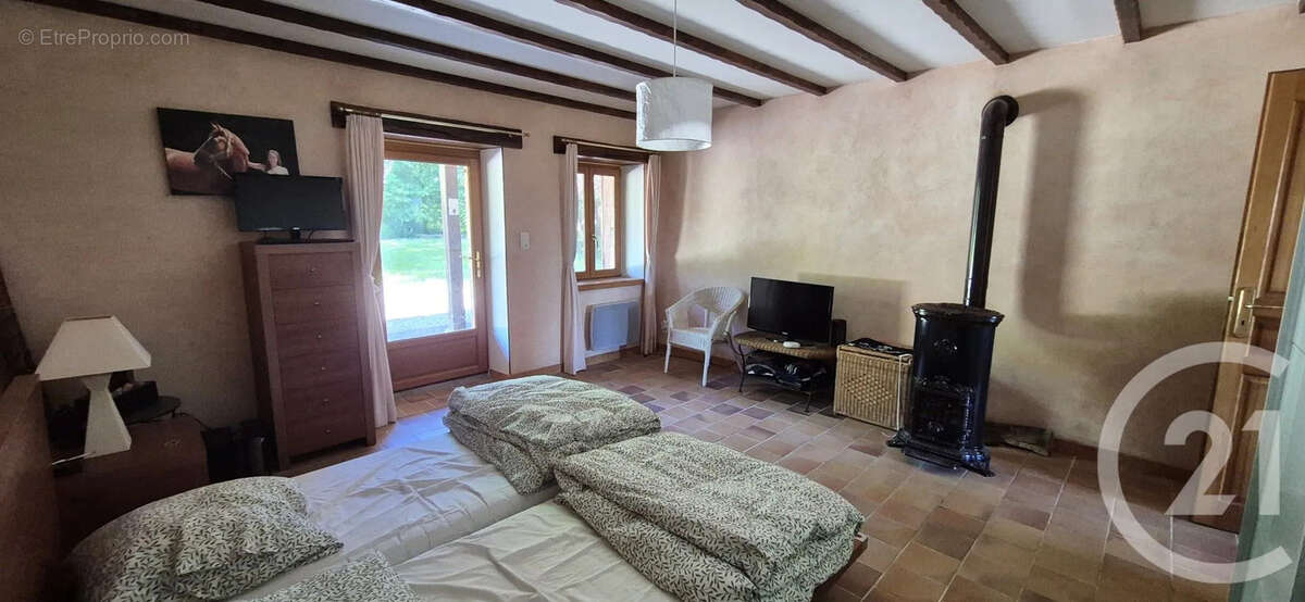 Maison 95 m² à Bruailles  - photo 5