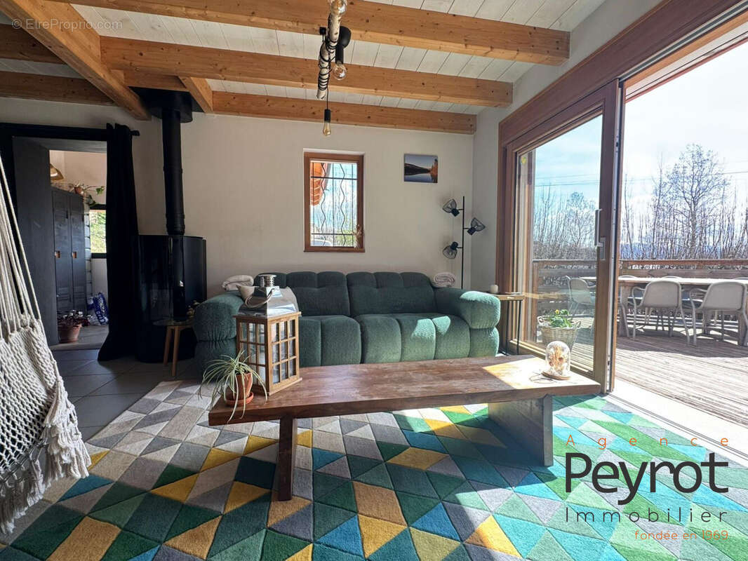 Maison à ANGOUSTRINE-VILLENEUVE-DES-ESCALDES