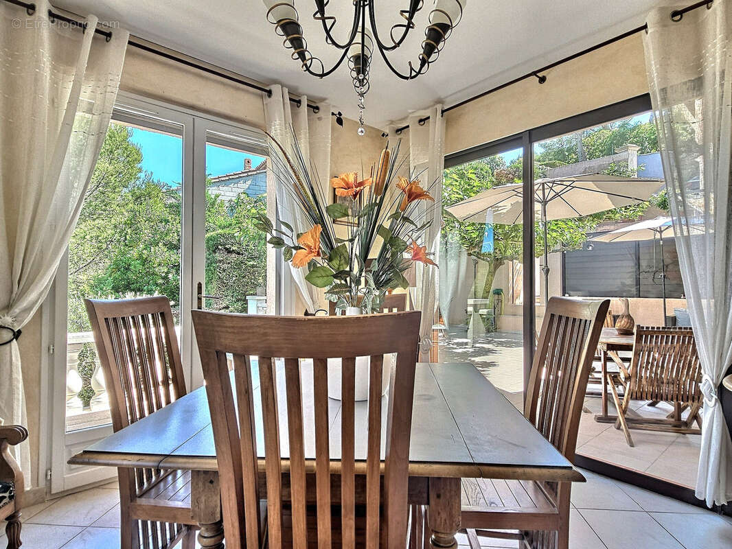 Maison à CARQUEIRANNE