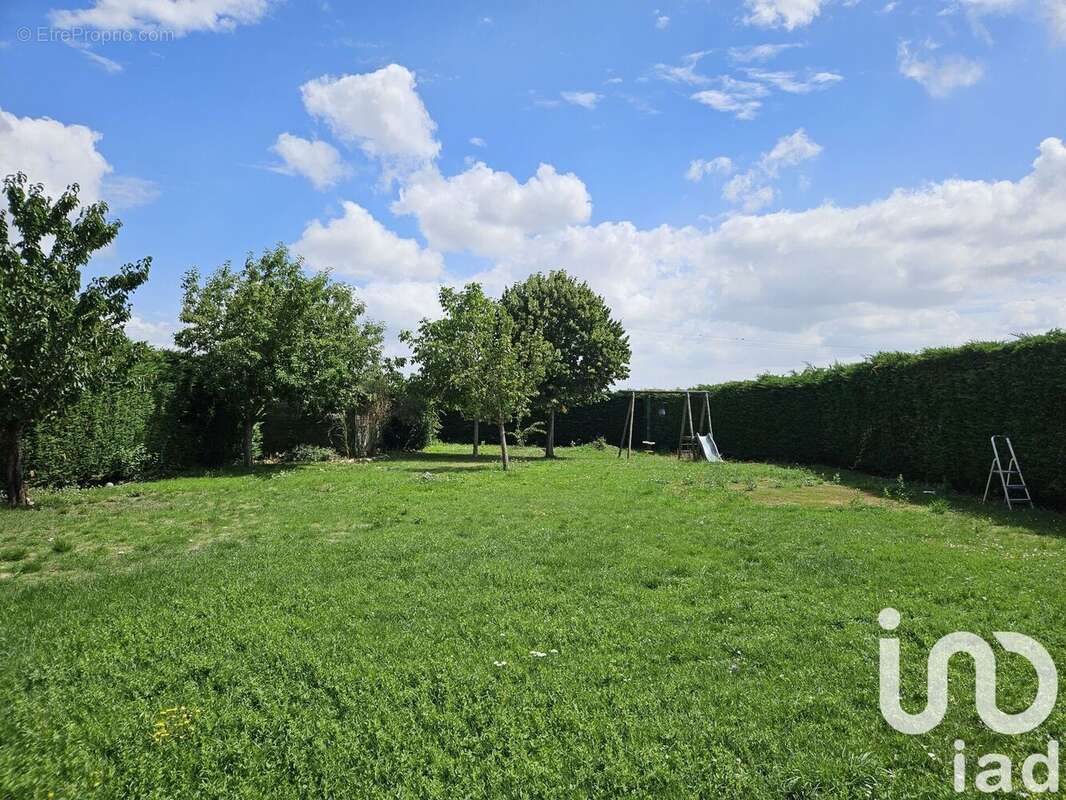 Photo 3 - Maison à TREMBLAY-LES-VILLAGES