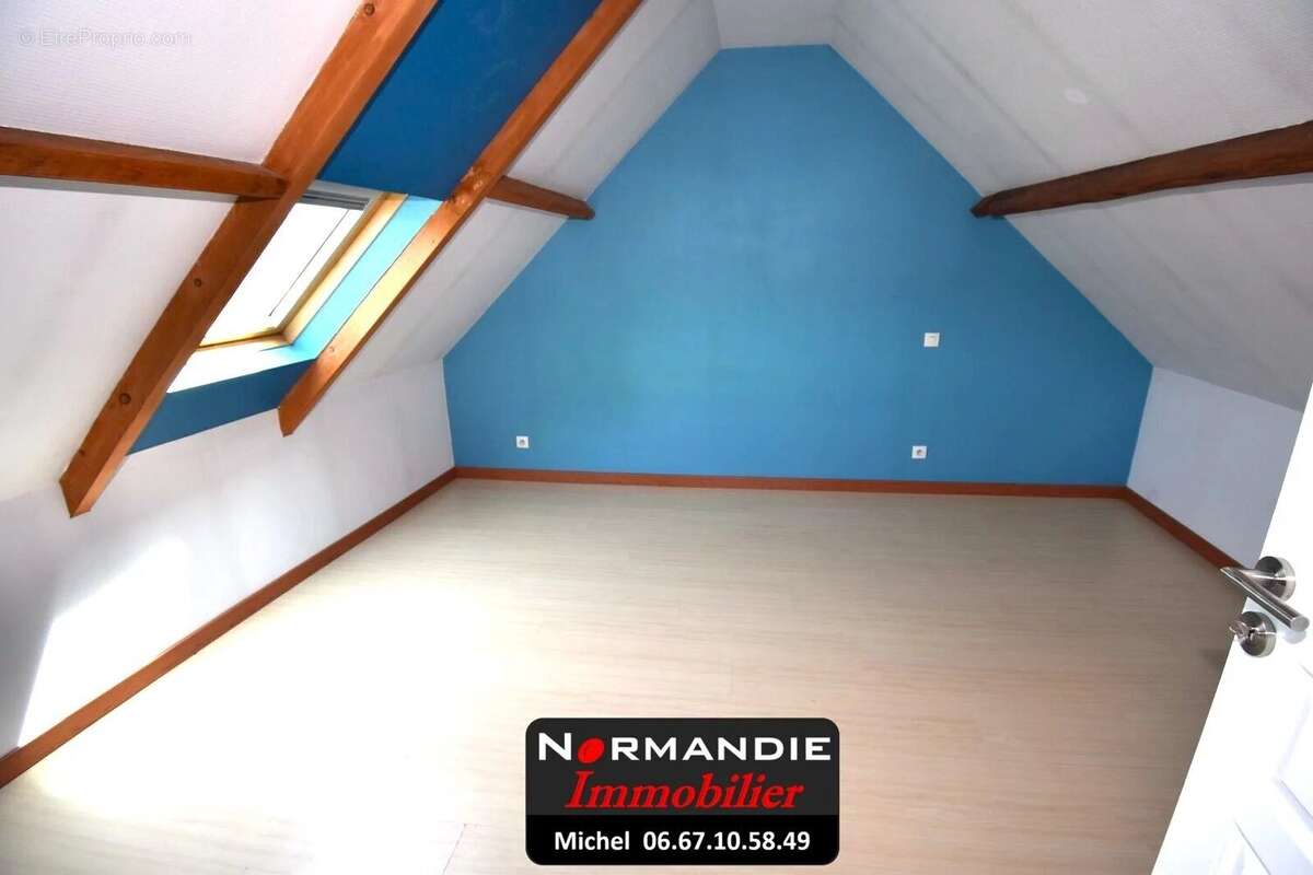 Maison à LE HOULME