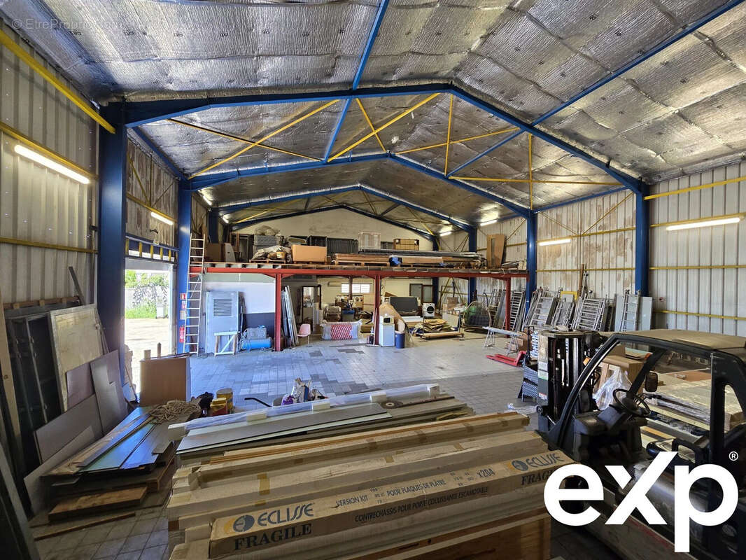 Commerce à SAINTE-MARIE