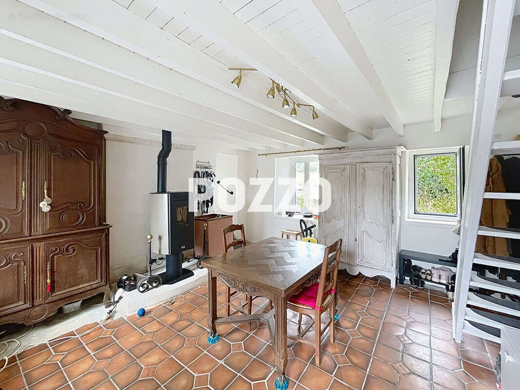 Maison à PLANQUERY