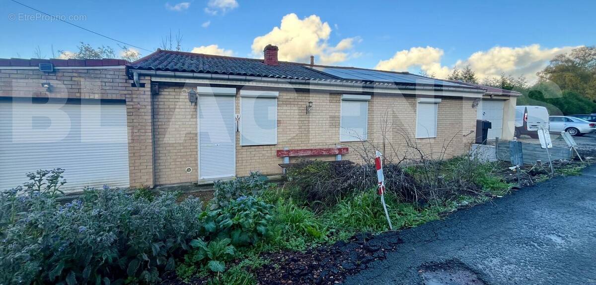 IMG_1852 - Maison à BOUVIGNY-BOYEFFLES