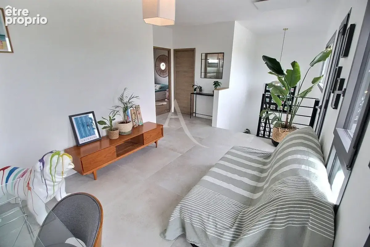 Villa  contemporaine de 150 m² de type f4 avec piscine sur terrain de 530 m² - photo 18