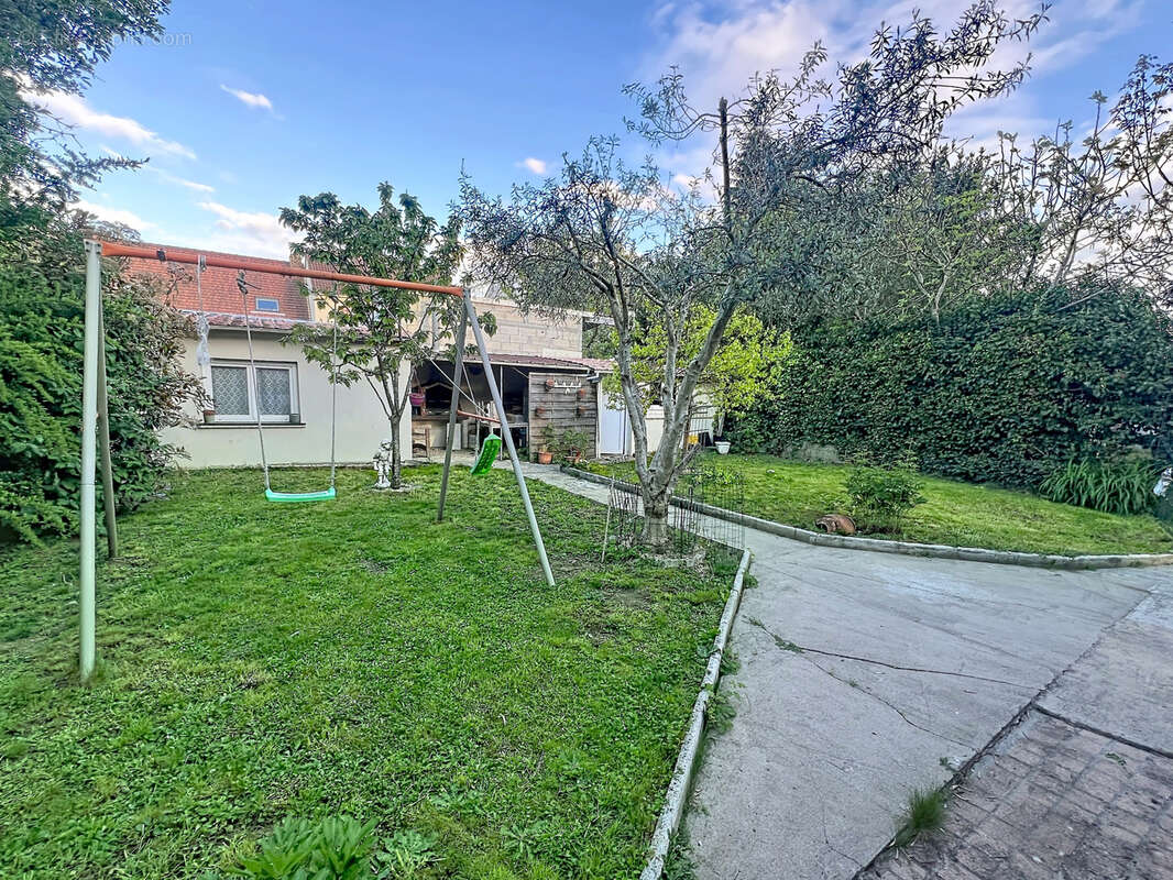 Maison à PARAY-VIEILLE-POSTE
