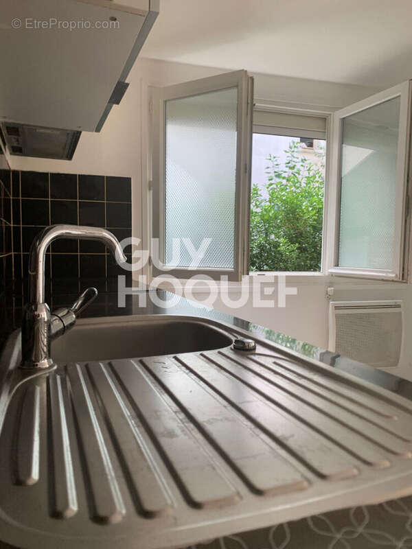 Appartement à LES LILAS