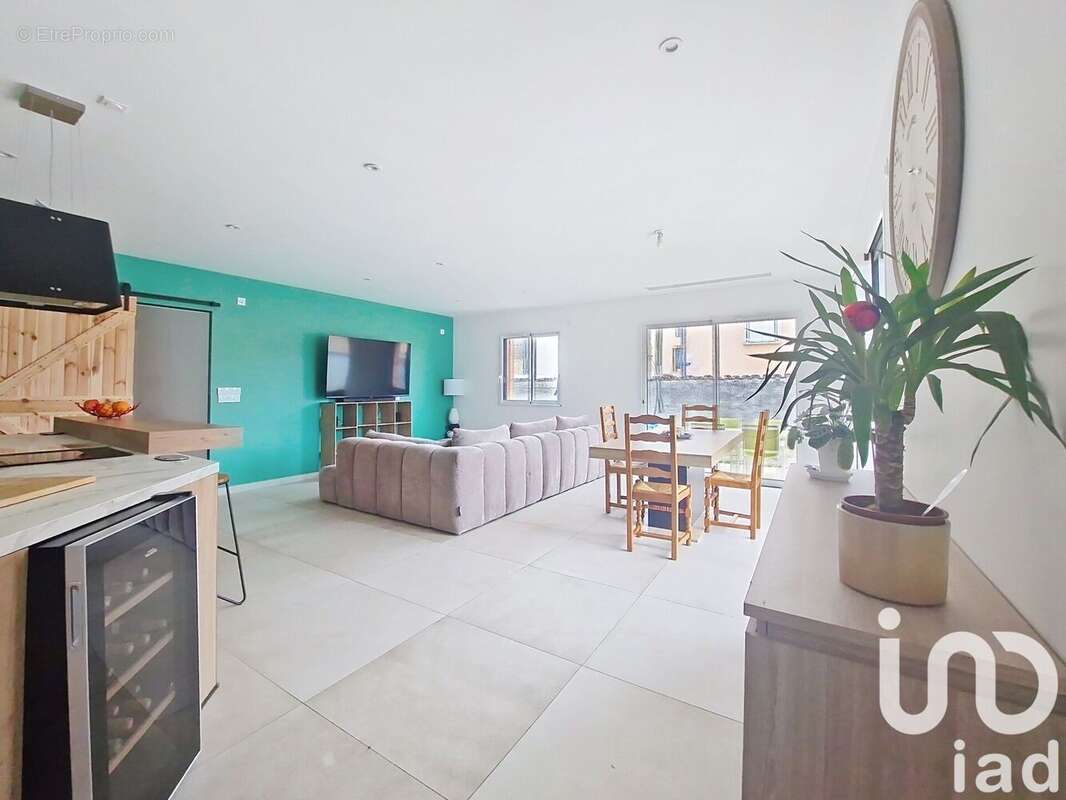 Photo 2 - Maison à LOYETTES