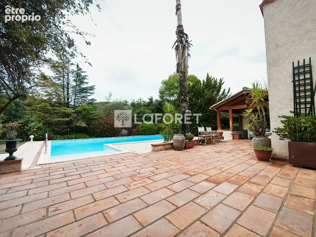 Villa avec piscine et grand jardin à Reynès - photo 11