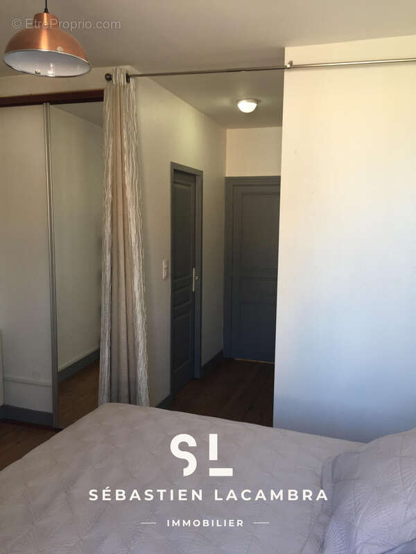 Appartement à SAINT-JUERY