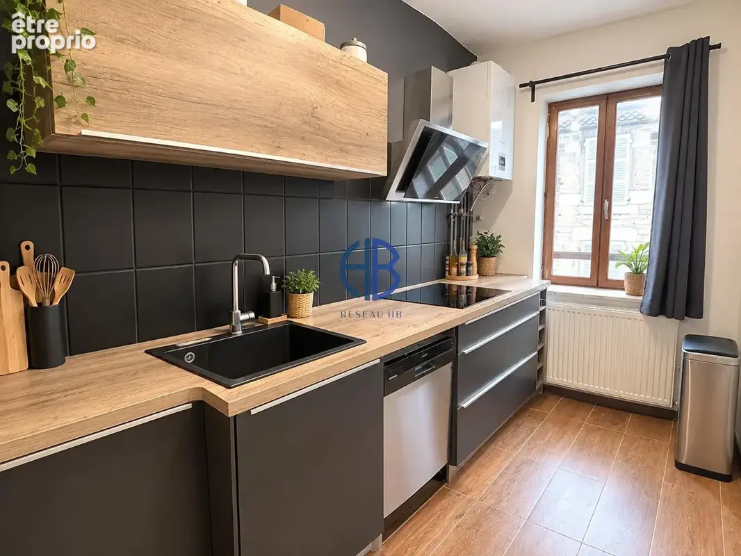 Appartement La Tour Du Pin 4 pièce(s) 84 m2 spécial investisseur - photo 3