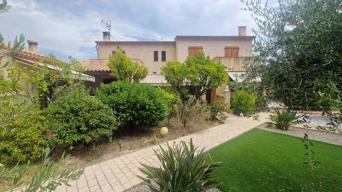 Maison à CAGNES-SUR-MER