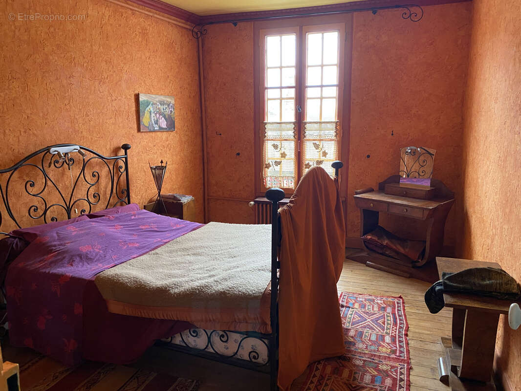 Maison à IVRY-LA-BATAILLE