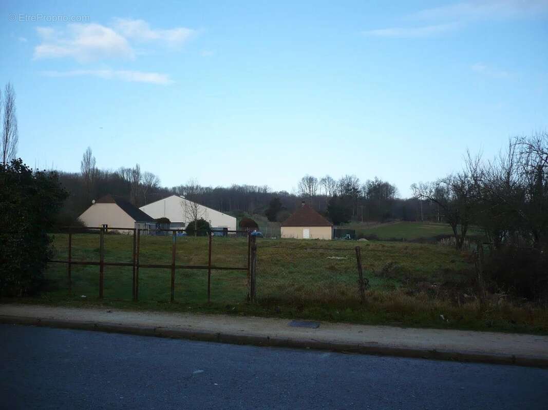 Terrain à ERVY-LE-CHATEL