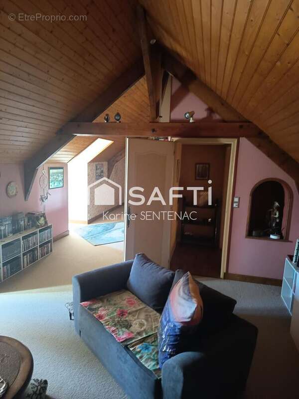 Maison 170 m² à Irais  - photo 3