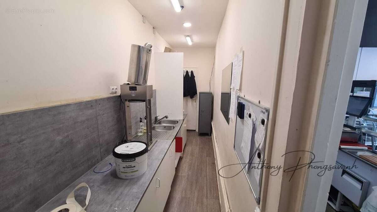 Commerce 52 m² à Linas  - photo 5