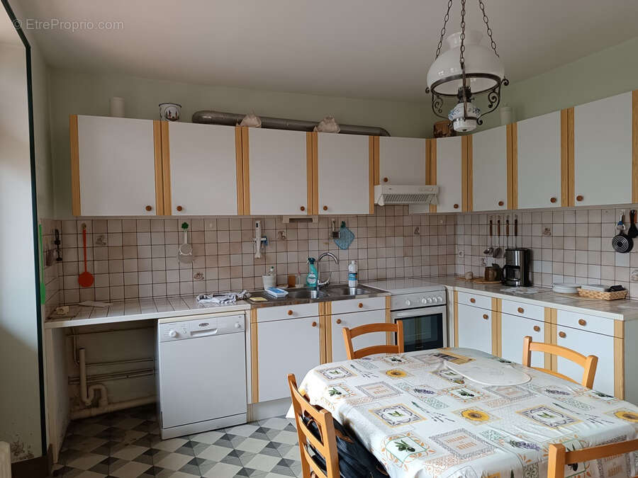 Maison à OUROUER-LES-BOURDELINS