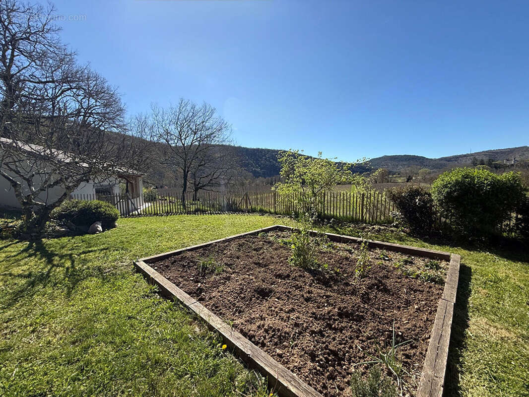 Maison Pradines 5 pièce(s) 157 m2 - photo 9