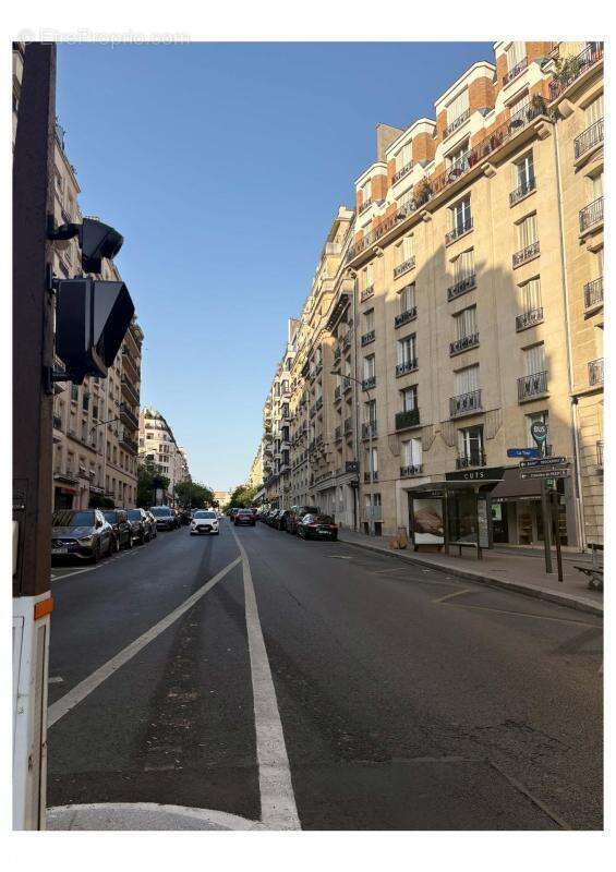 Commerce à PARIS-16E