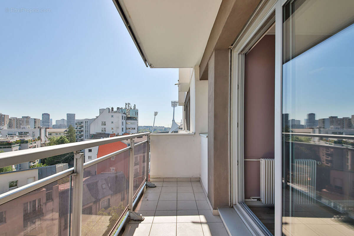 Appartement à PARIS-14E