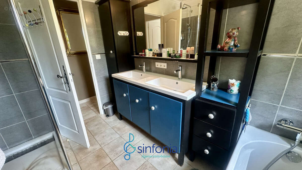 Maison à ARPAILLARGUES-ET-AUREILLAC