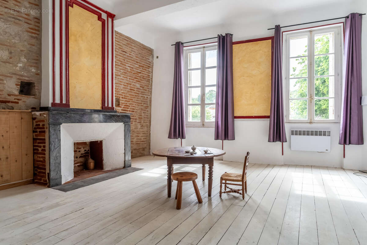 Maison à AUVILLAR