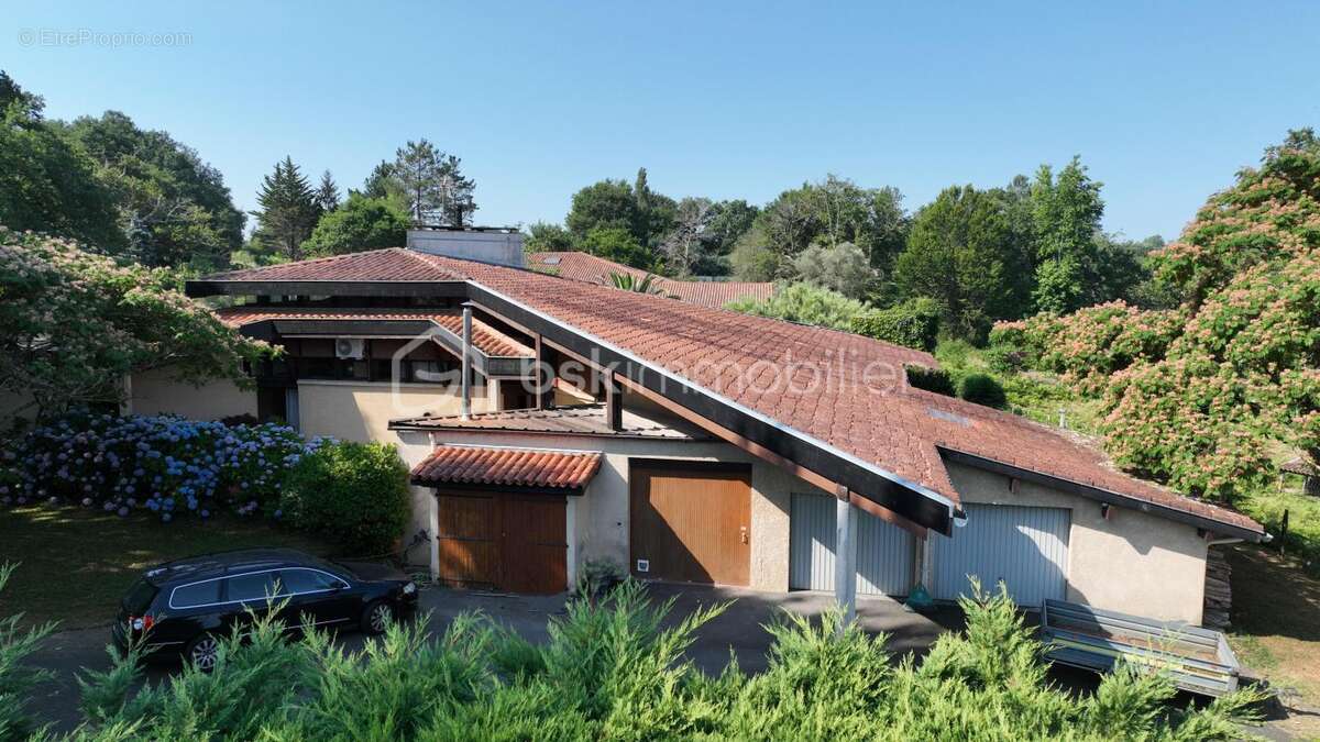 Superbe propriété de 190 m²  – Calme, piscine et nature aux portes de Dax - photo 15