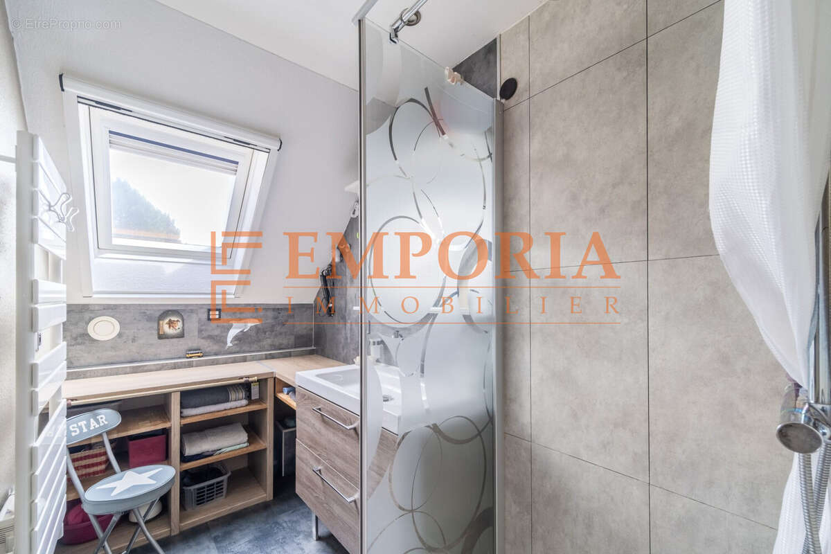 Maison 82 m² à Ottmarsheim  - photo 6