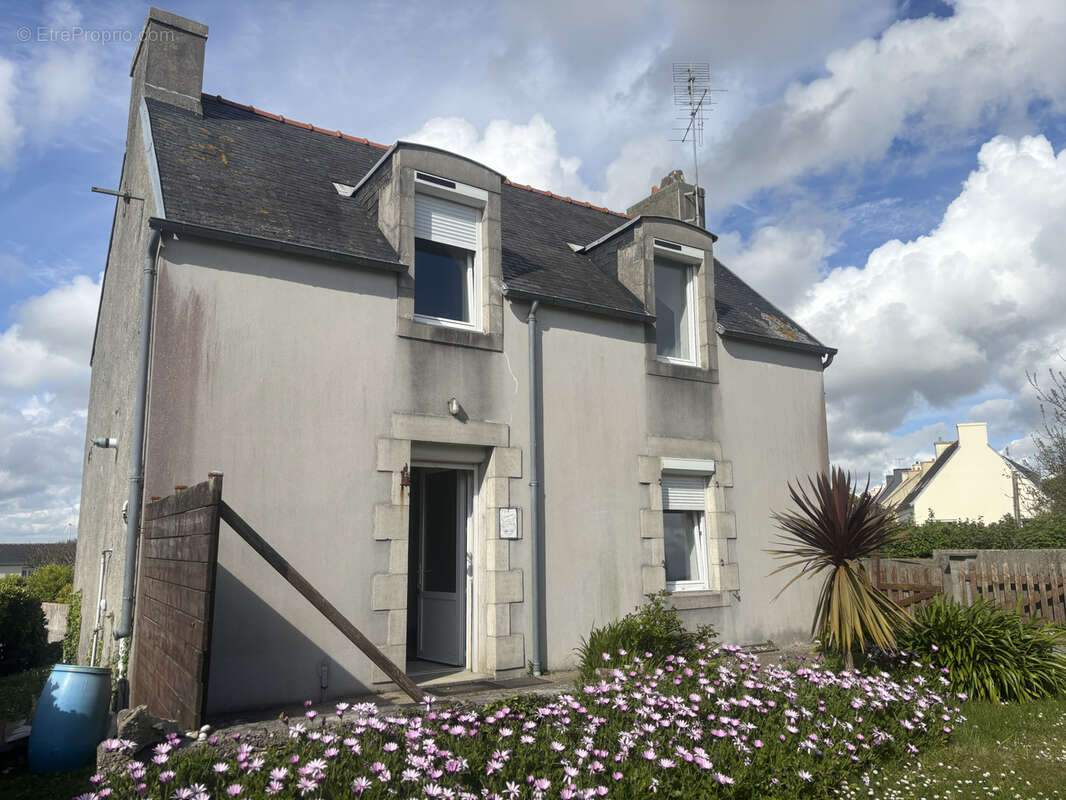 Maison à PLONEOUR-LANVERN