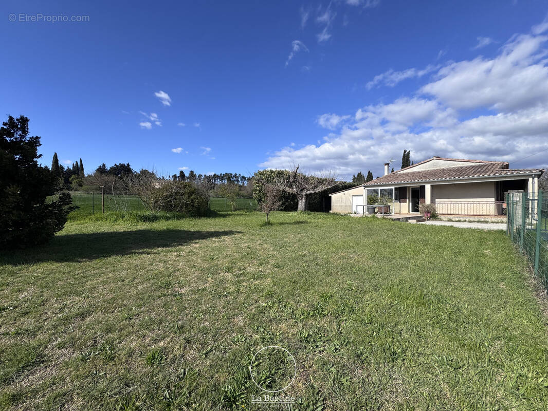 Maison à MONTBOUCHER-SUR-JABRON